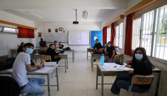 Güney Kıbrıs’taki ilkokul ve ortaokullar 21 Mayıs’ta yeniden açılıyor