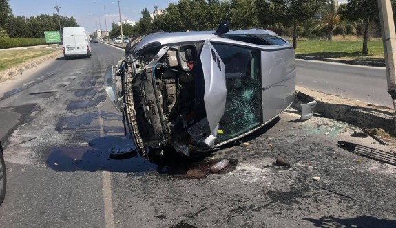 Lefkoşa'daki kazada baba-oğul yaralandı
