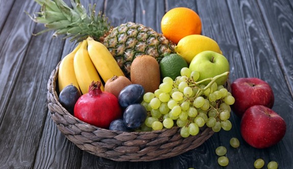 Meyve tüketiminde aşırıya kaçmayın!