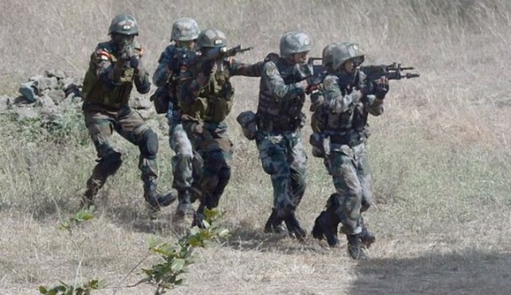 Çin ile Hindistan askerleri arasındaki çatışmada üç Hint askeri öldü