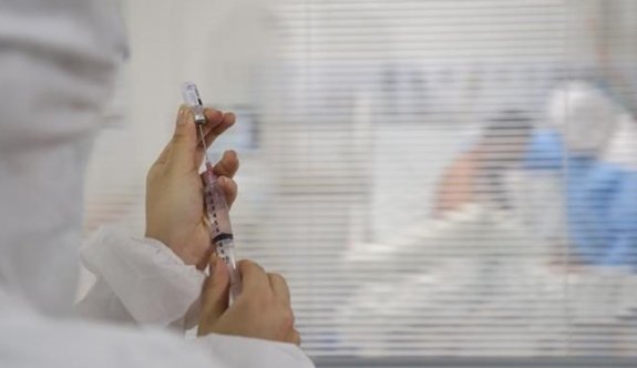 Rusya Covid-19 aşısının onayı için tarih verdi