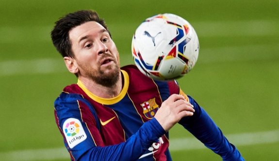 Messi girdi, Barcelona coştu