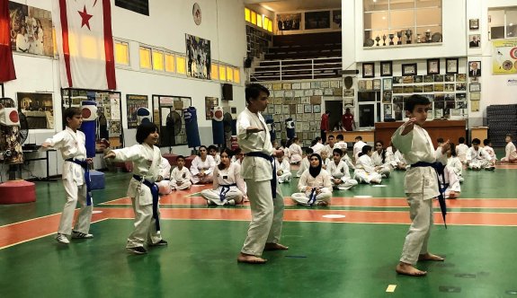 Taekwondoda renkli kuşak sınavı yapıldı