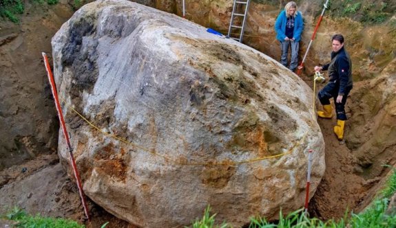 Tarladan 1 milyar yıllık kaya çıktı