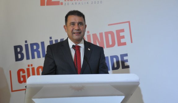 Ersan Saner resmen UBP Genel Başkanı