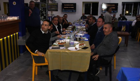 Fenerbahçeliler Derneği teşekkür gecesi düzenledi