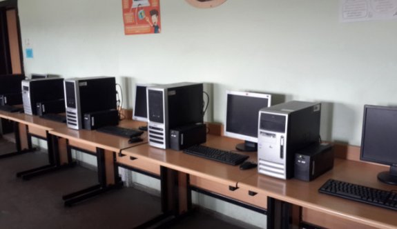 Rum Eğitim Bakanlığı 2 bin bilgisayar dağıtacak