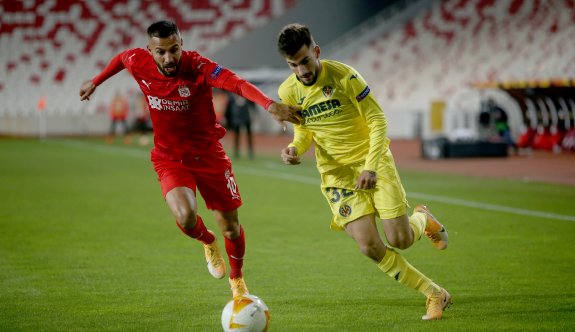 Sivasspor tur umudunu son haftaya taşıdı