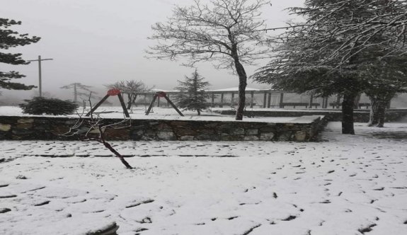 Trodos'a ilk kar düştü