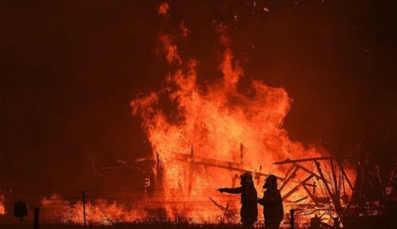 Batı Avustralya’daki orman yangınlarında yaklaşık 30 ev kullanılamaz hale geldi