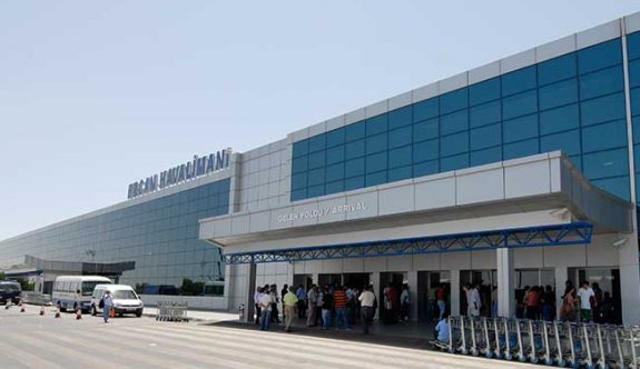Ercan Havalimanı’na haftada 4 adet charter uçuşa izin verildi