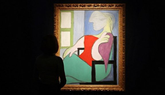 Picasso’nun 'Pencerenin yanında oturan kadın' tablosuna servet