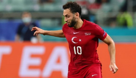 Hakan Çalhanoğlu Inter'de
