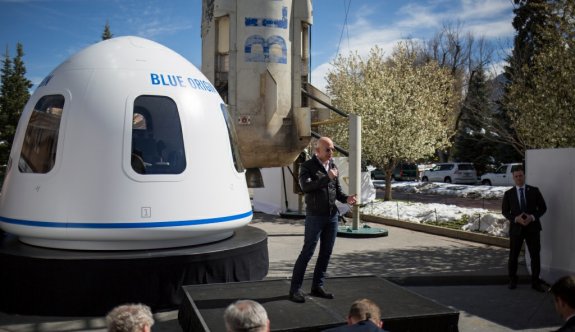 Uzay yolculuğunda Bezos'un yanındaki koltuk 28 milyon dolar