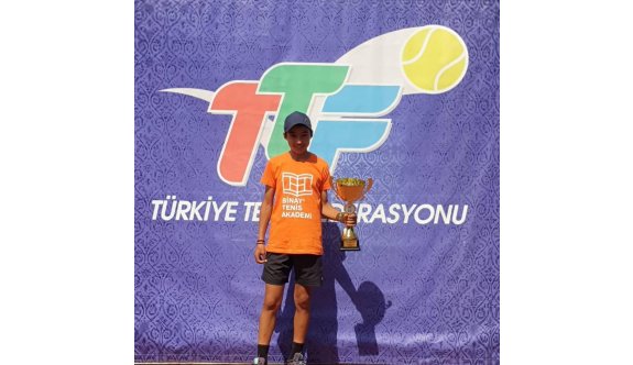 Aren, Ankara’da şampiyon