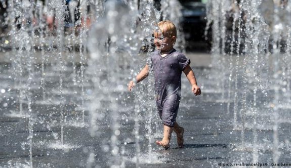 Aşırı sıcaklar Kanada ve ABD’ye ölüm saçıyor