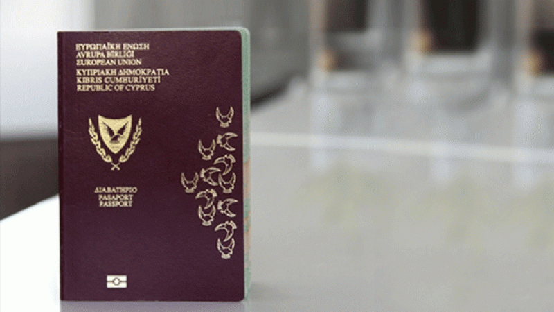 Rumların çoğunluğu pasaport iptalini destekliyor