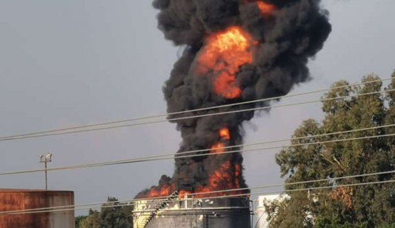 Lübnan'da petrol tesisinde yangın