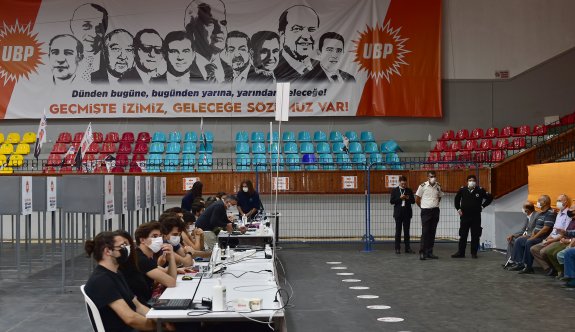 UBP Kurultayı'nda oy verme işlemi devam ediyor