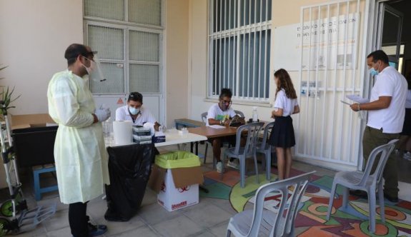Güney'de koronavirüs ilkokul öğrencilerini vuruyor