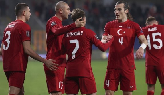 Türkiye FIFA sıralamasında iki basamak yükseldi