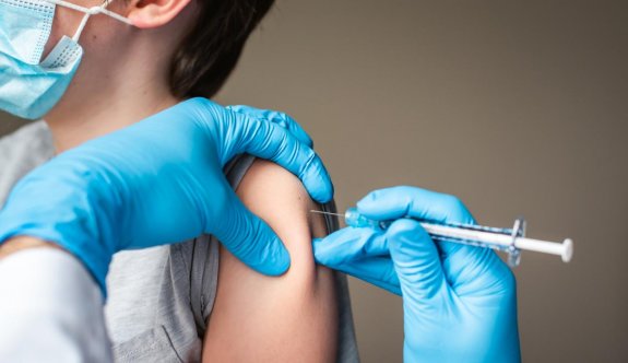 Hekimlerden 5 yaş üstüne aşı çağrısı