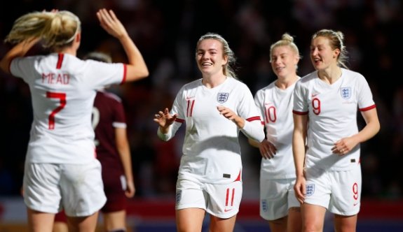İngiltere, Letonya’ya gol yağdırdı
