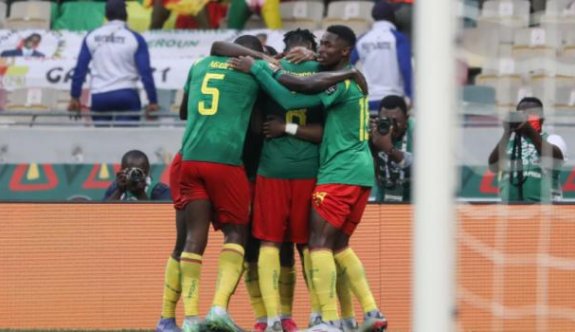 Kamerun yarı finalde
