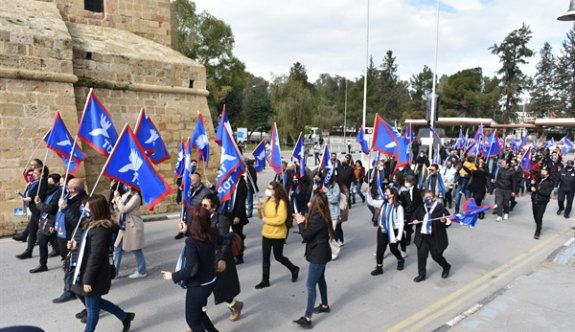TDP'den Lefkoşa'da coşkulu yürüyüş