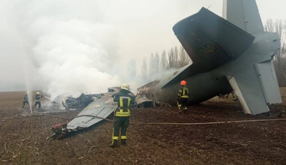 Ukrayna savaş uçağı Kiev'de düşürüldü