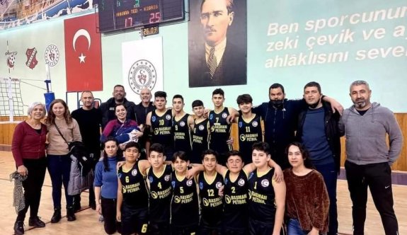 GMTMK Voleybol Erkek Takımı Türkiye ikincisi