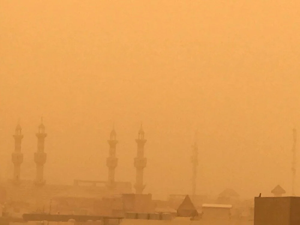 Irak'ta kum fırtınası etkili oldu