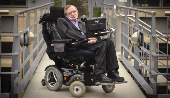 Stephen Hawking'in korkutan kehanetleri: Dünyanın sonu yaklaşıyor