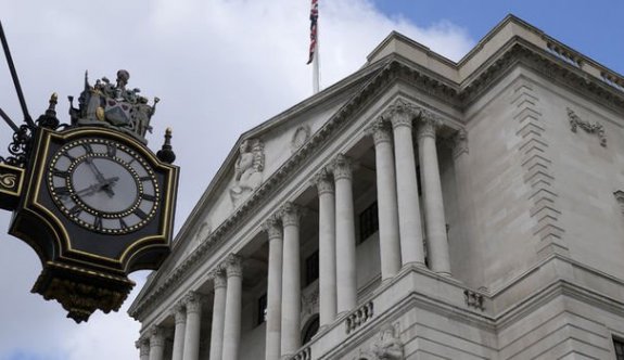 İngiltere Merkez Bankası faizi 13 yılın zirvesine çıkardı