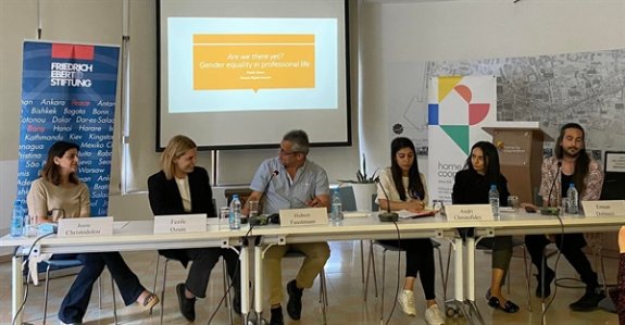 Kıbrıs'ta cinsiyet eşitliği “Mantıklı Olan Eşitlik” panel tartışmasıyla konuşuldu