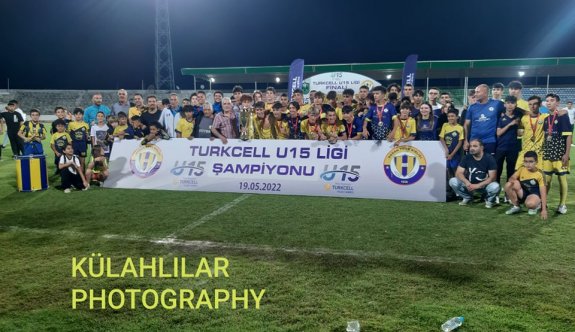 Şampiyon Doğan Türk Birliği yıldızları