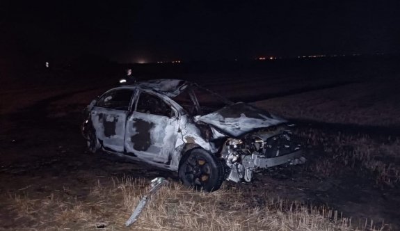 Takla atan araç yandı, sürücüsü ağır yaralandı