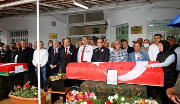Tatar, ayni gün hayatını kaybeden Kıbrıs gazilerinin cenazelerine katıldı