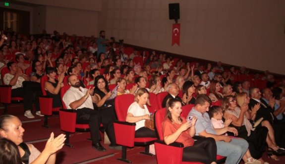 Beyarmudu Belediyesi TSM Korosu konser verdi