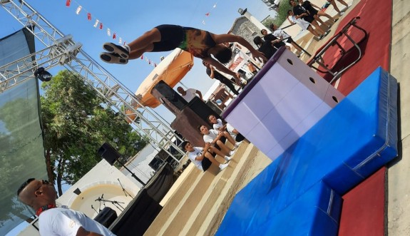 Cimnastikçiler, Akdoğan’da festivale coşku kattılar