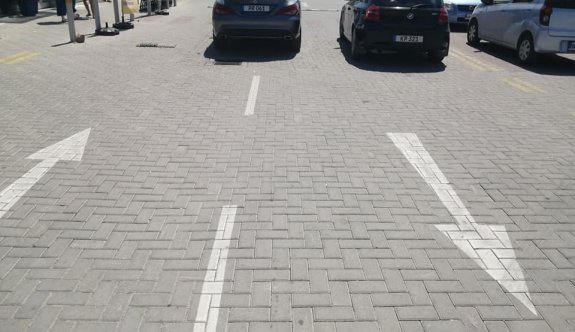 Ehliyet verilirken ‘istediğin yere park edemezsin’ denildiğini unutuyorlar