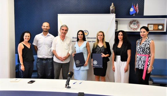 DAÜ ile Özgür Sanat Tiyatro ve Kültür Derneği arasında iş birliği protokolü imzalandı