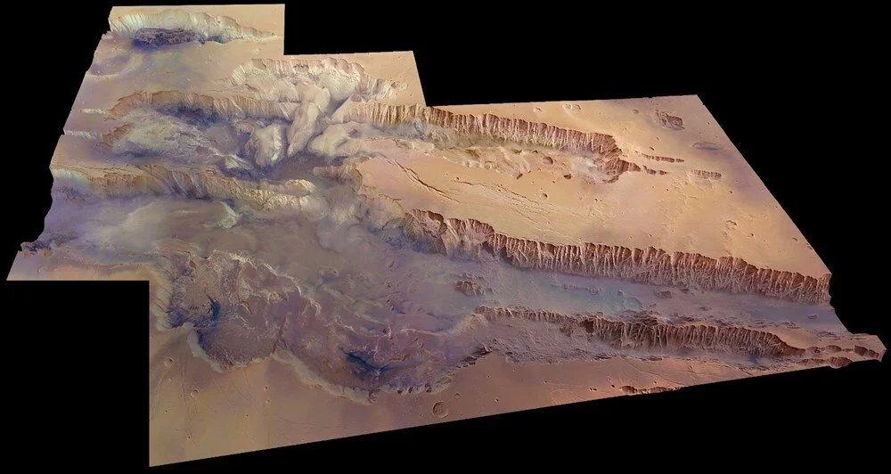 Güneş Sistemi'ndeki en büyük kanyon fotoğraflandı