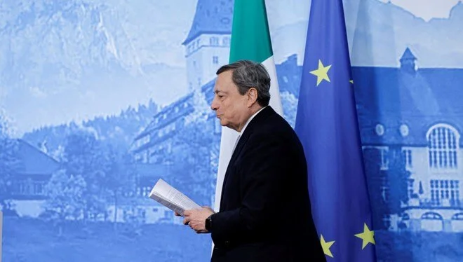 İtalya'da siyasi kriz: Başbakan istifa etti