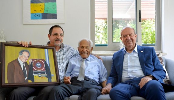 Tatar, Foto Diana'nın 100. yaşını evinde kutladı