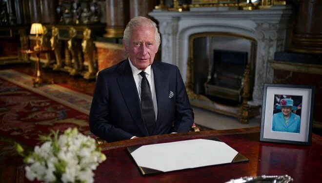 Kral Charles ilk kez ulusa seslendi: Hayatımı hizmete adayacağım