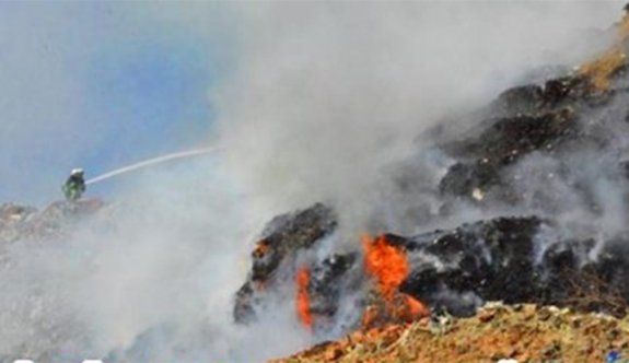 Yıldırım-Atlılar köyleri arasında bulunan çöplükte yangın