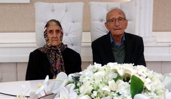 90 yaşındaki gelin ile 77 yaşındaki damat nikah masasına oturdu