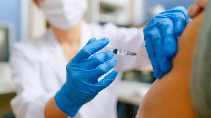 Covid-19 hatırlatma doz aşıları yarın başlıyor