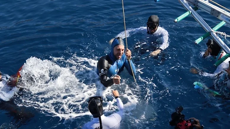 Serbest dalışta yeni dünya rekoru 132 metreyle Petar Klovar'un
